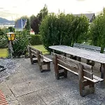 Seeblume - Mit Pool Und Seeblick Apartmán