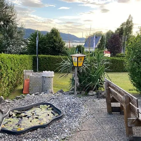 Seeblume - Mit Pool Und Seeblick *