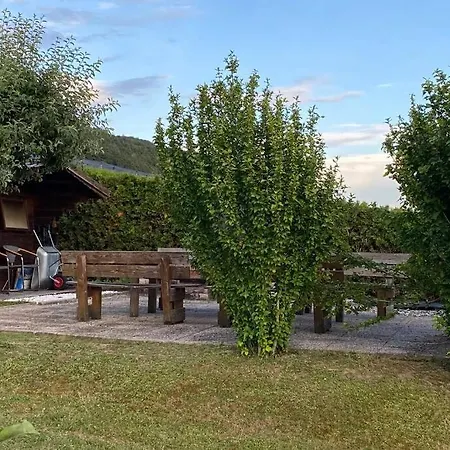Seeblume - Mit Pool Und Seeblick דירה